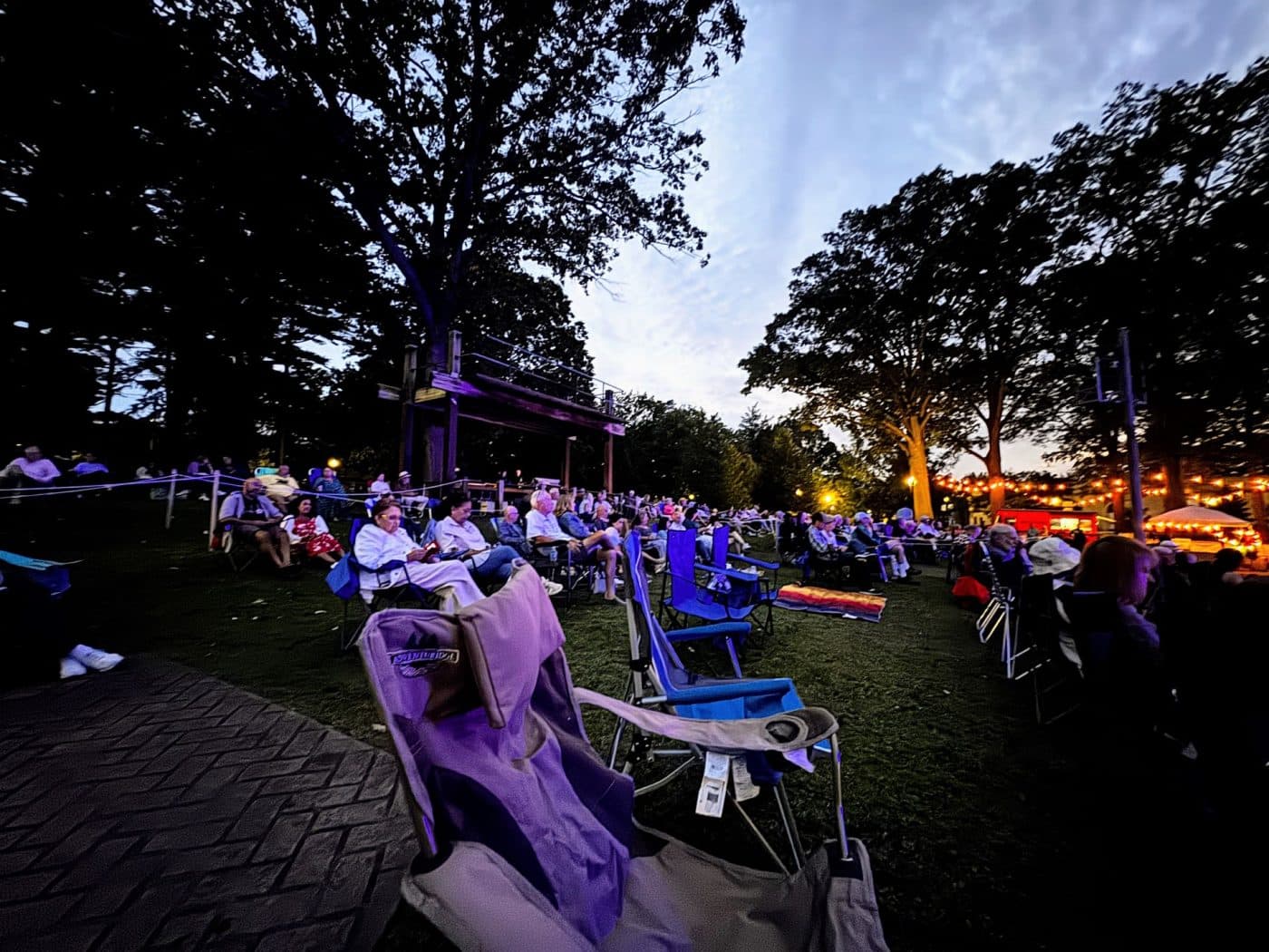 Summer Arts Festival Soulful Finale: Packed house at Heckscher Park's The Chapin Rainbow Stage