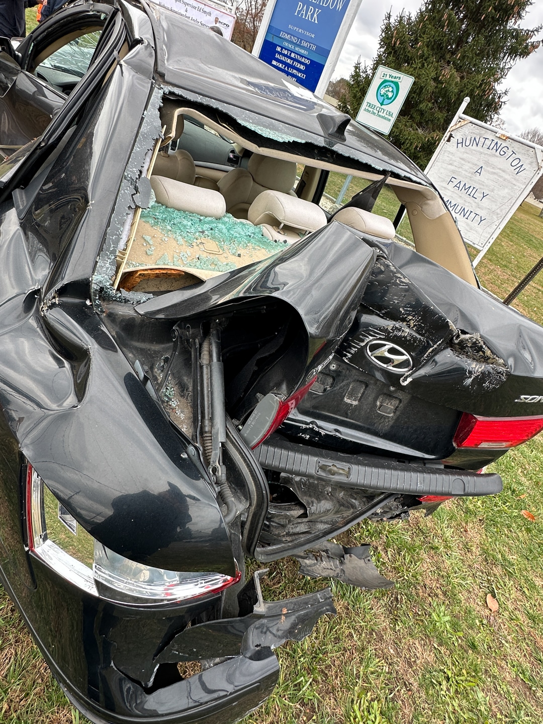 Imagine your loved ones inside this car before you drive after drinking, taking drugs or pick up your phone while driving. Drunk and Distracted Driving Prevention