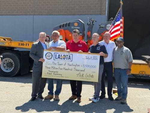 New York State Senator Mario Mattera, Huntington Superintendent of Highways Andre Sorrentino, Congressman Nick LaLota, Town of Huntington Supervisor Ed Smyth, Deputy Superintendents of Highways George Schwertl and Walter Edwards. Huntington Receives $3.5M Federal Grant for Road Paving