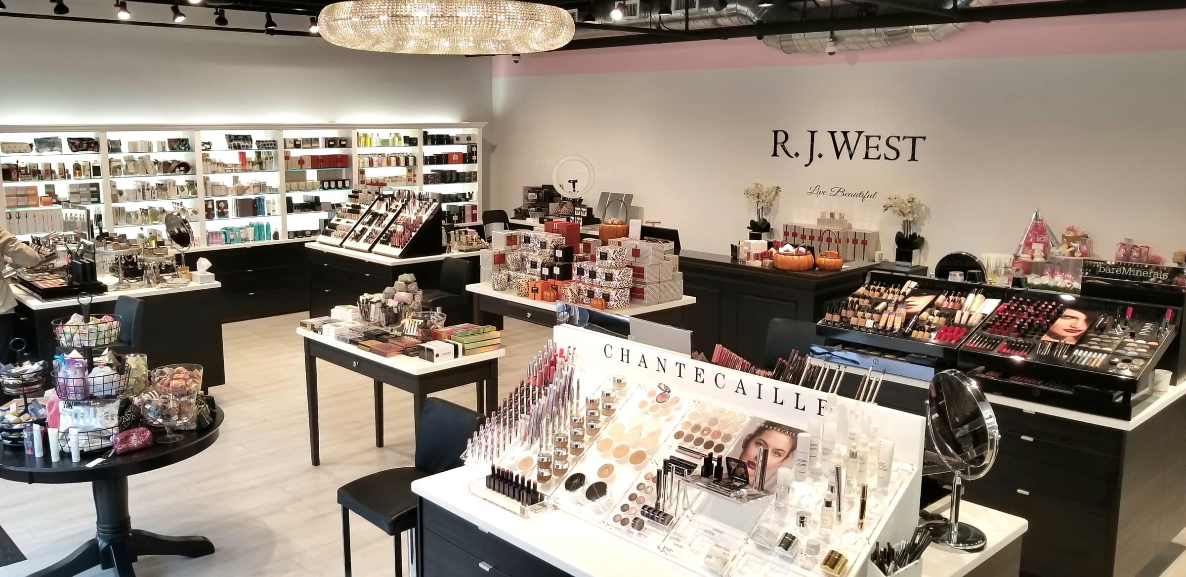R. J. West Celebrates 21 Years in Huntington Village with Fall Beauty Week